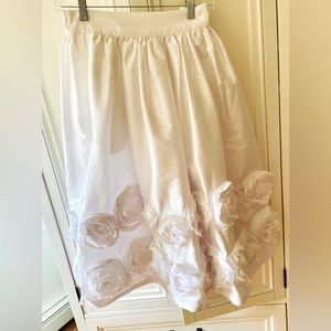 FRANCES VALENTINE Barbara Skirt Flowers Shantung White - Medium NWT